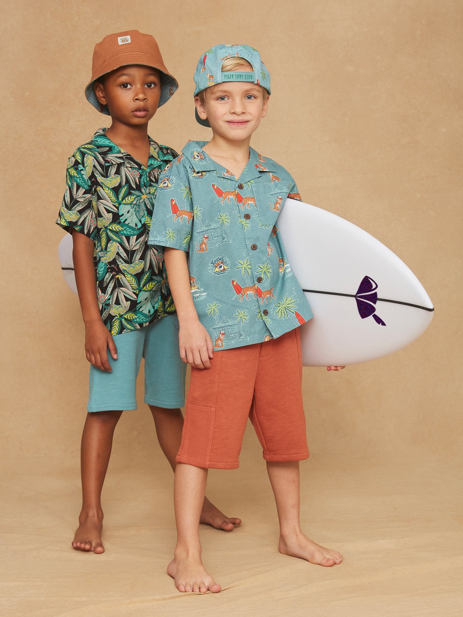 tmp/95027921213/products/02df9edb-8471-4224-9ec8-9ddd8cd9a530/24E3PGE1CHM_C200_4d52e2c70-96f6-4e09-8803-bacd45449d6f.jpg