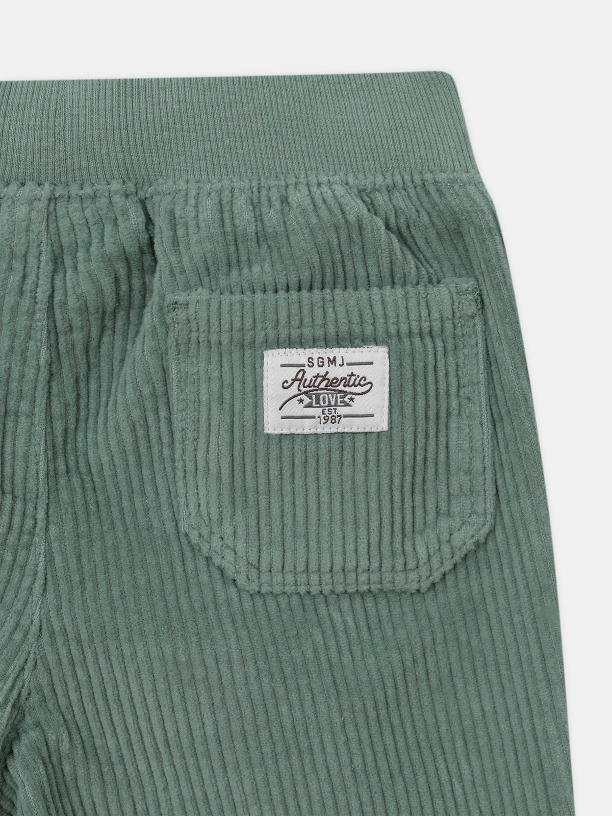 tmp/95027921213/files/0e65997d-64da-4788-abd9-5e85da7a1d23/26H1BG61PAN_G603_1030faa37c3-fb35-439c-a862-071a0080c648.jpg