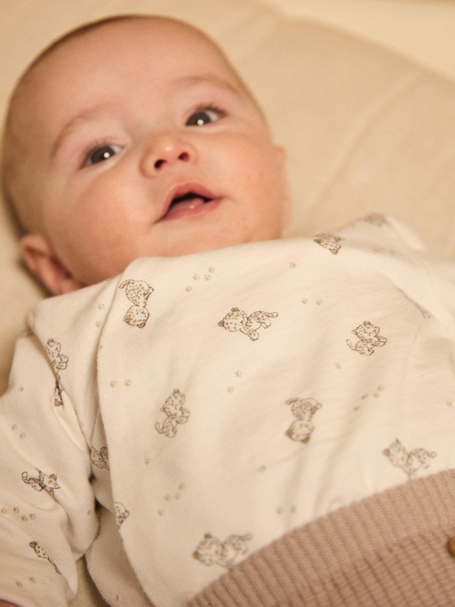 Mixed Birth Set with Printed Bra + Pants + Socks