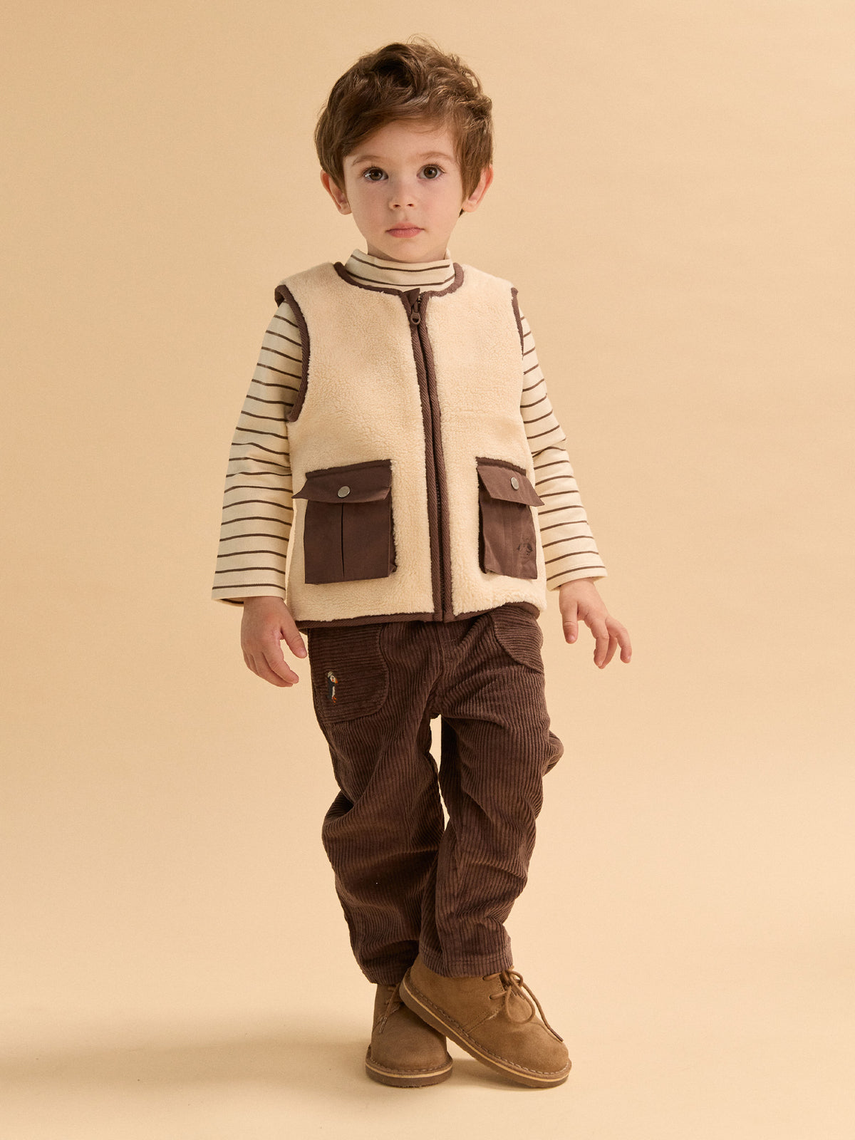 tmp/95027921213/files/d35810f2-27de-4c26-b6de-7732a3c4a2c5/26H1BG71PAN_I801_5f3721bd0-7120-4224-812e-ce4be71c5bd3.jpg