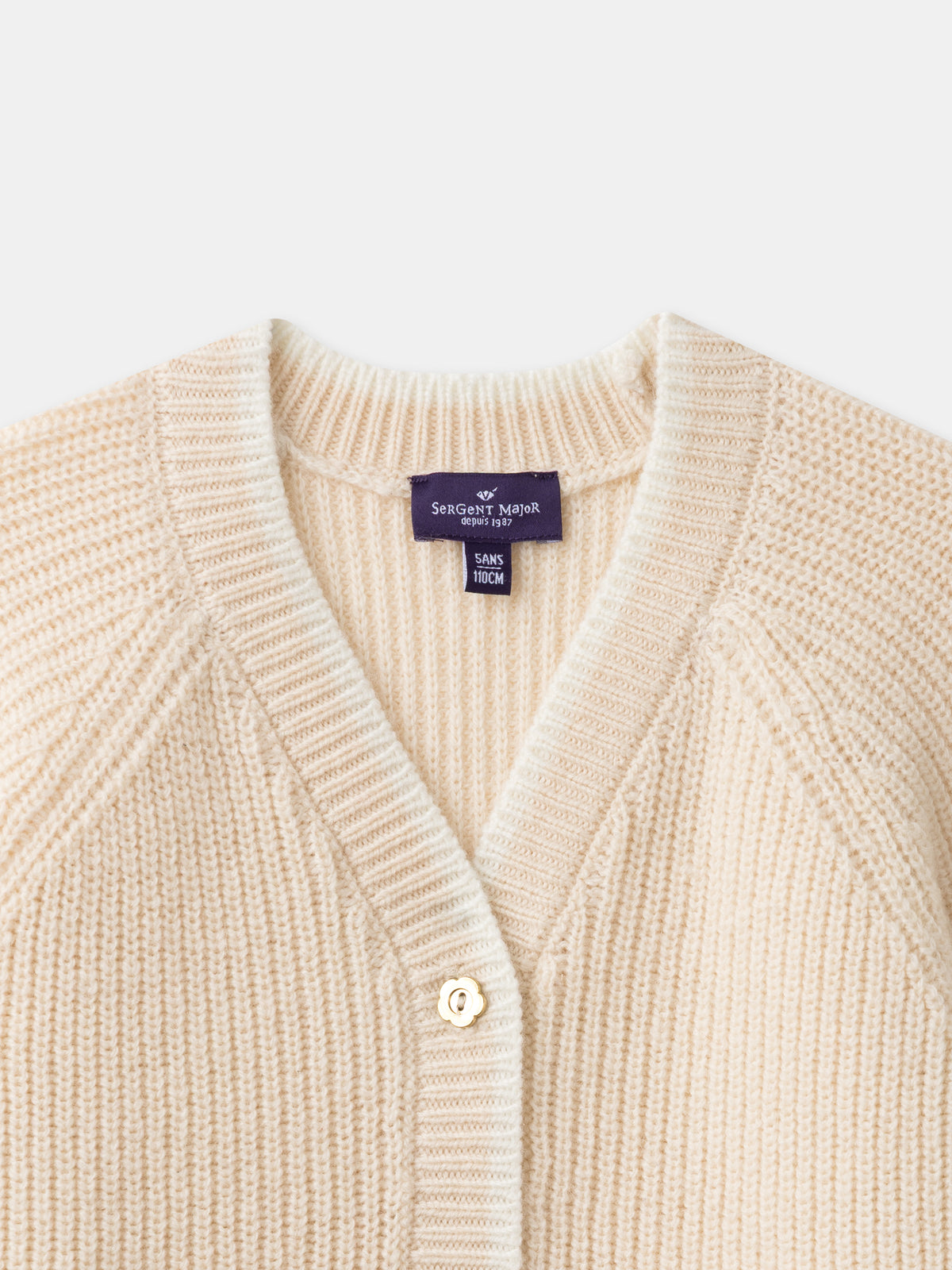 tmp/95027921213/files/9c71b7a5-a68a-4b72-83fb-73a18bcd0dd4/26H2PF91CAR_007_10256b9b3fb-667d-4d78-a8d6-5ae95ac28f60.jpg
