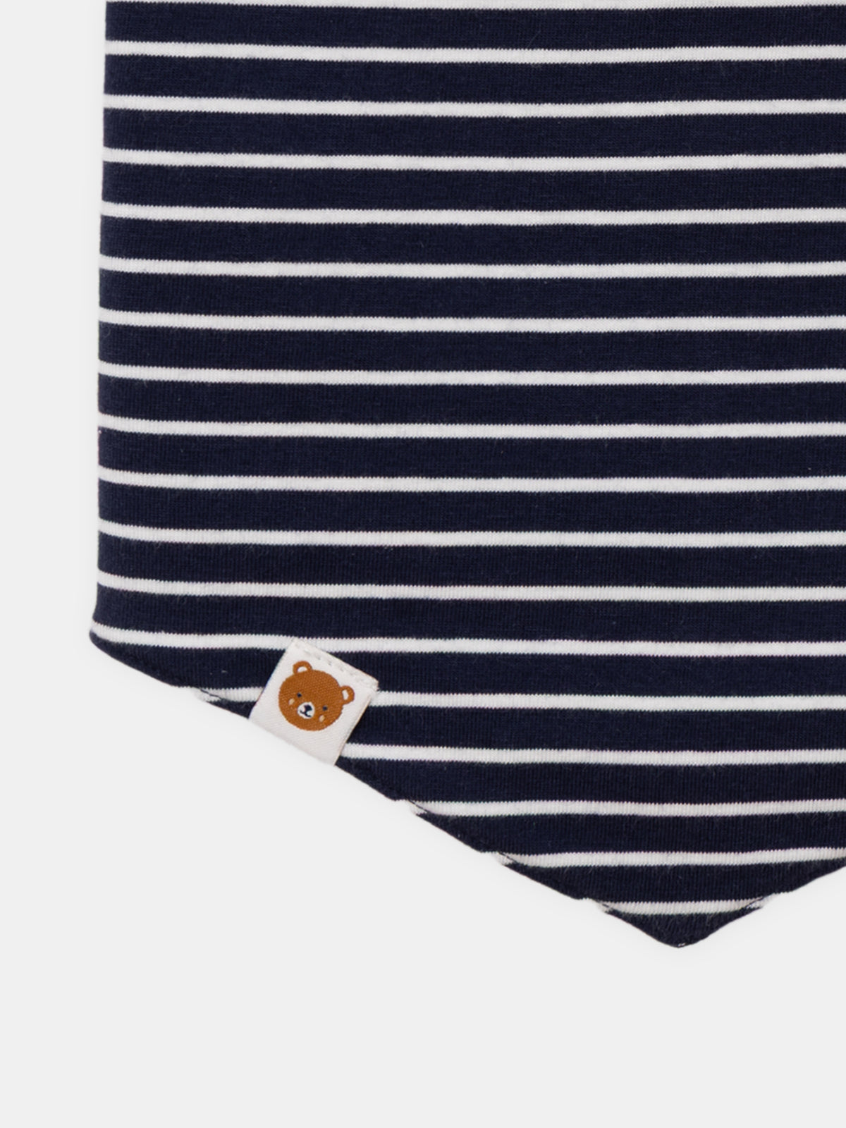 tmp/95027921213/files/65cbead3-fb9f-45ae-b5fb-4dbfd7d092aa/26H4BGK1ENS_070_1908e6f945-e683-4a6c-9be9-c014f5020511.jpg