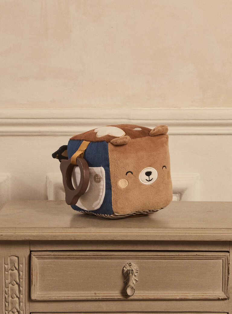 Multicolor ACTIVITY SHAPES 24HBGCUBEVEIL / 24J78341FAC099