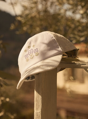 Off white HAT Off white HAT MLEKSETTE / 25E4PFO1CHA001