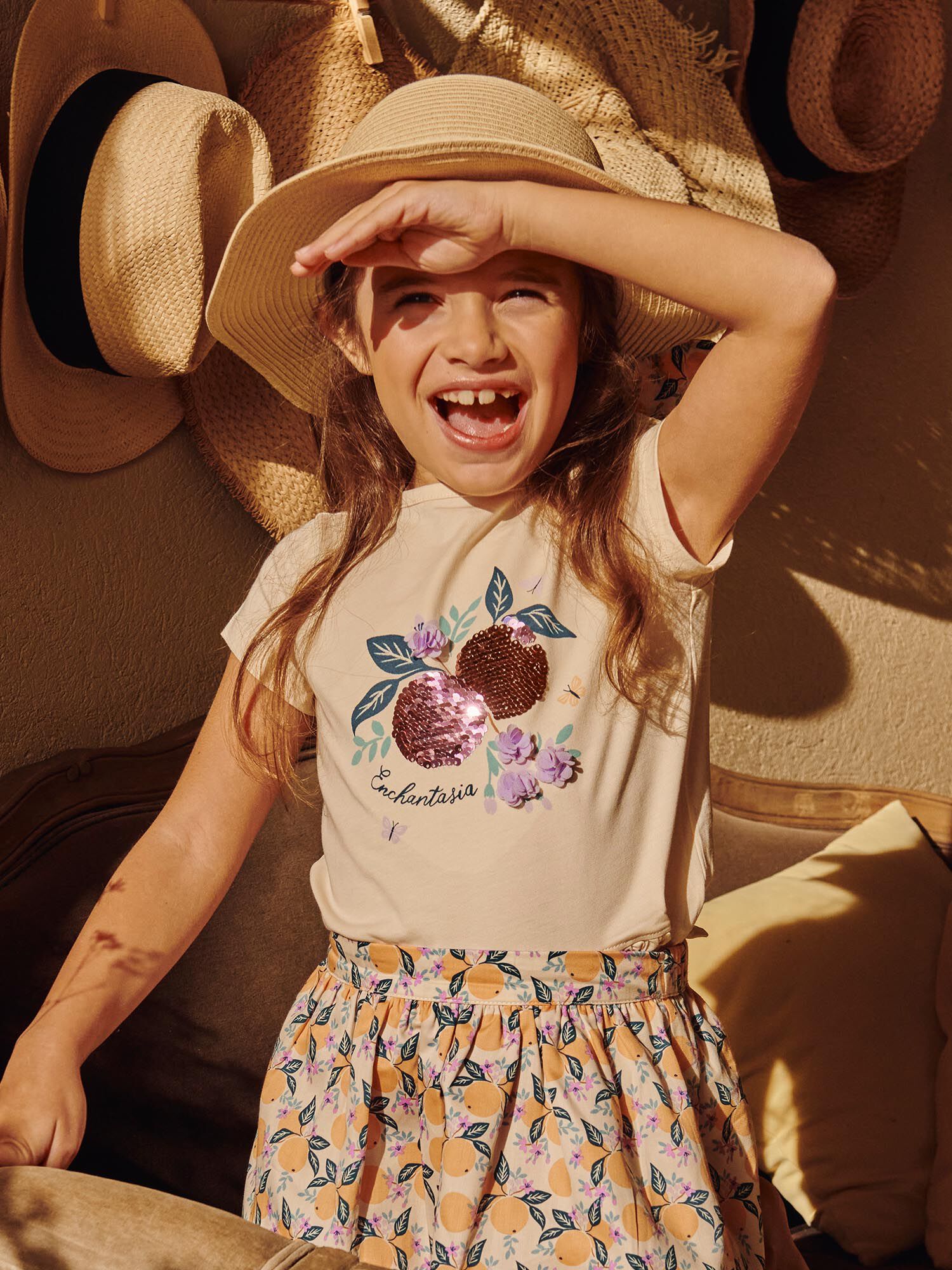 Short sleeve vanilla t shirt with flower print