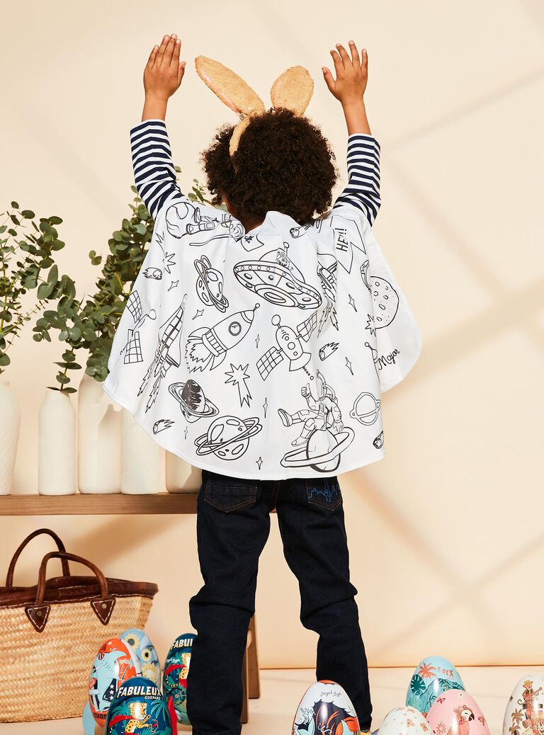 Surprise Egg Coloring Cape SMATI0028CAPE / 23M7GM52JOU099