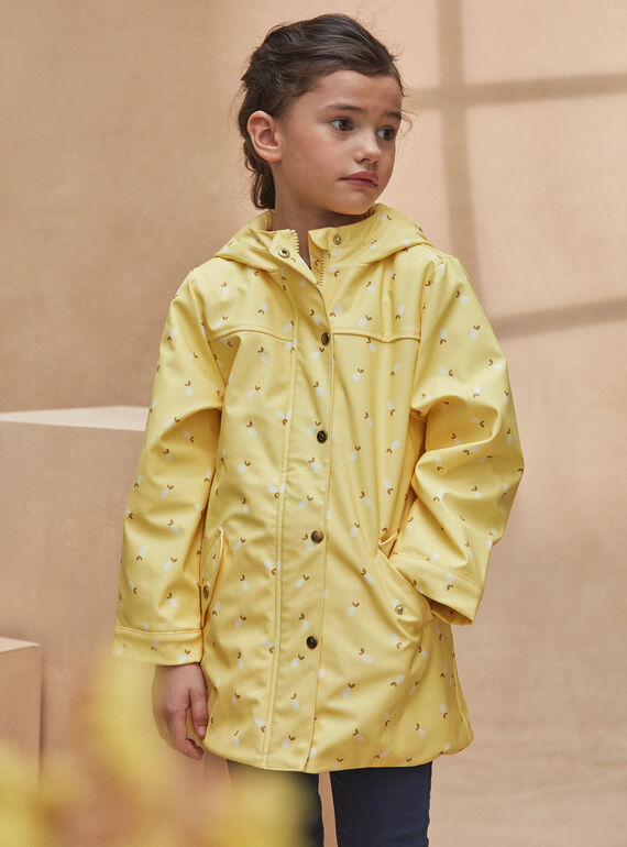 Yellow hooded raincoat with lemon print KRACIRETTE / 24E2PF81IMPB104