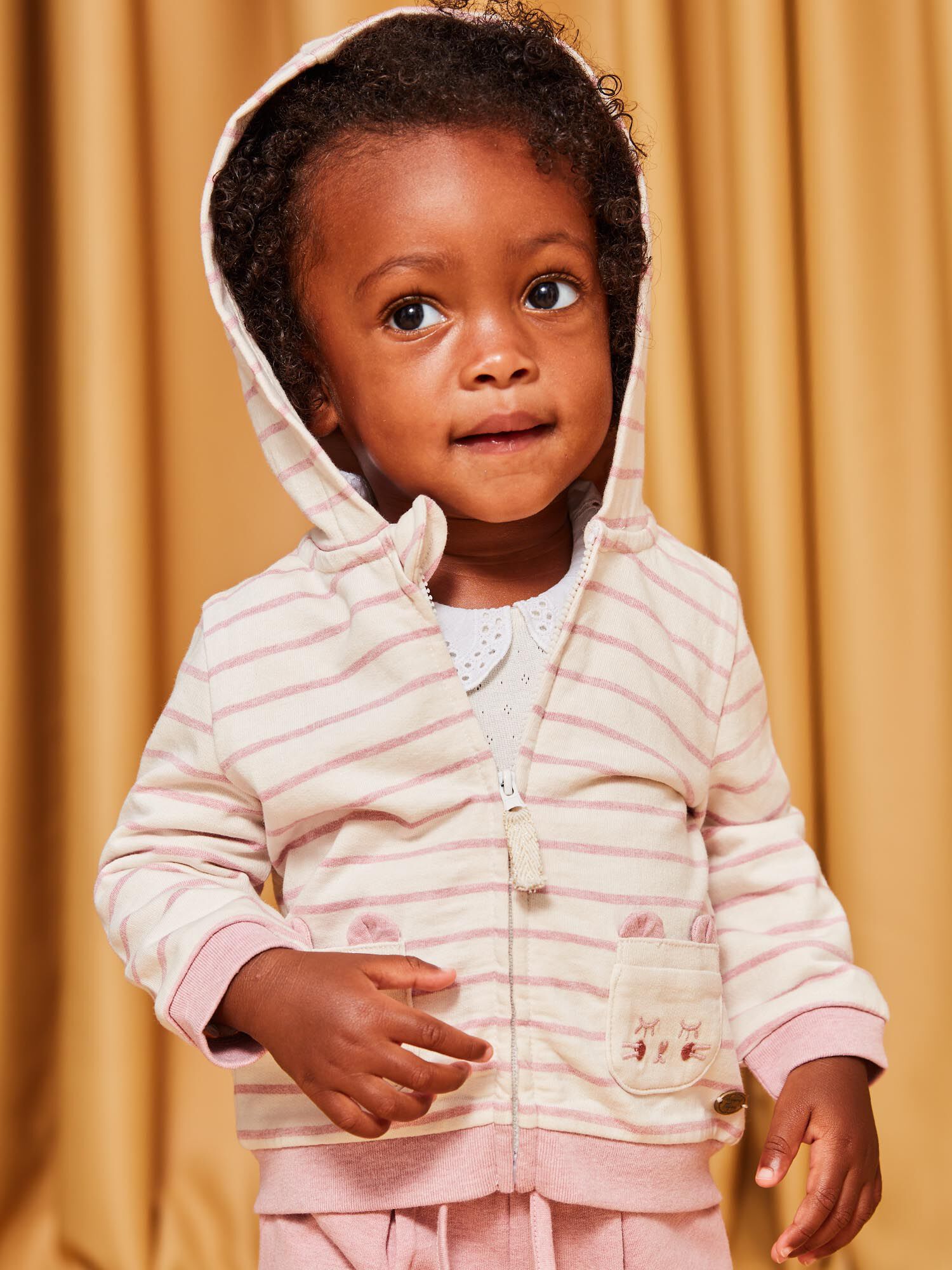 Hooded jogging vest with stripes