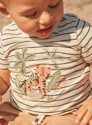 Stripe print t-shirt in light grey Stripe print t-shirt in light grey FATING / 23E1BGP1TMC007