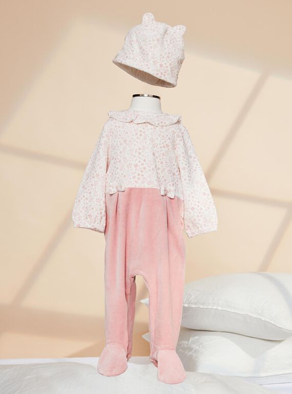 Sleep suit and its velvet hat in powder pink and off white  23E5BF91GRE001