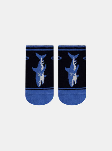 Blue socks with jacquard motif and jersey shark animation Blue socks with jacquard motif and jersey shark animation KLOCHAGE / 24E4PGS1SOQC234