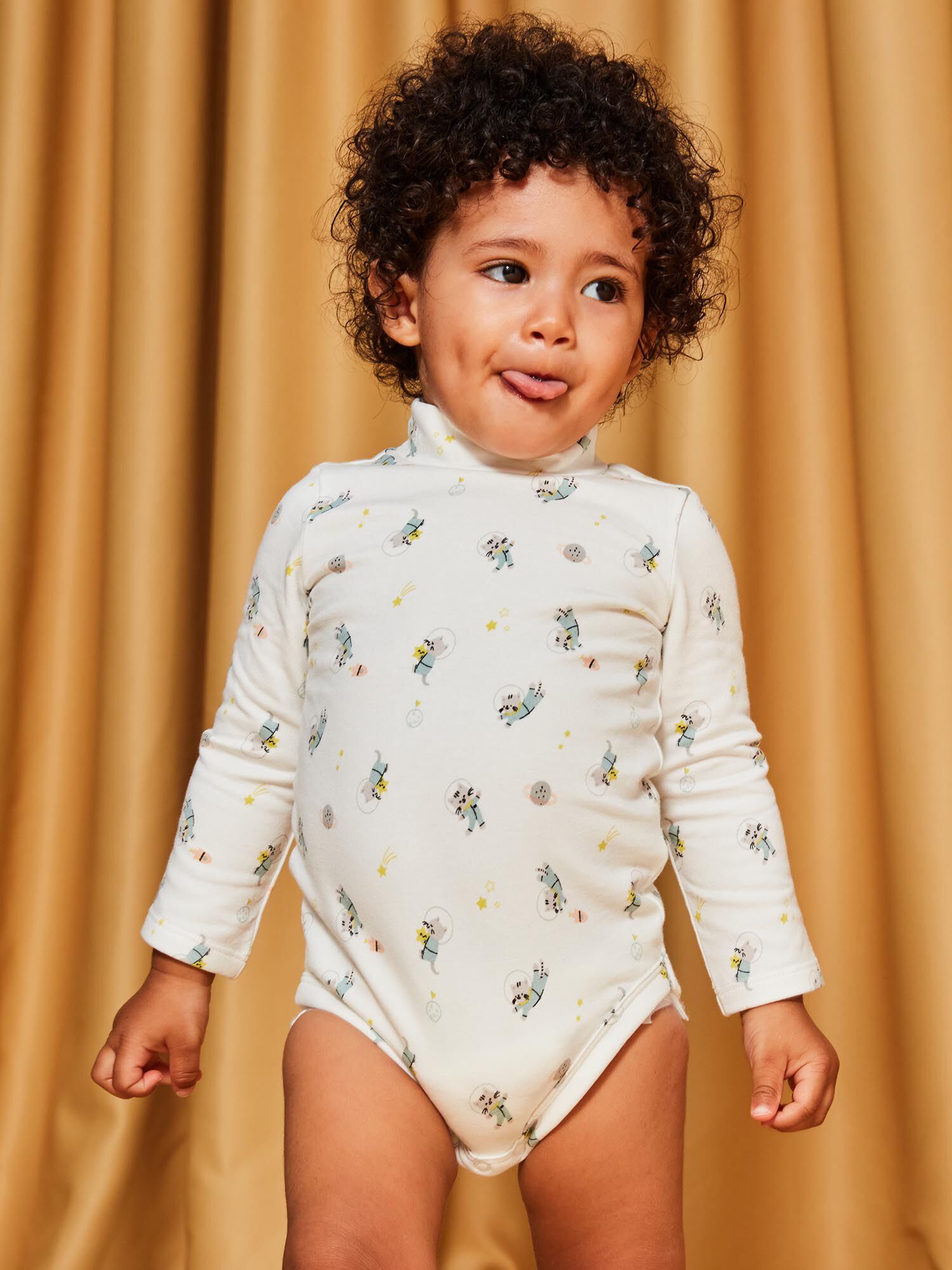 Baby girl white long sleeve clearance bodysuit
