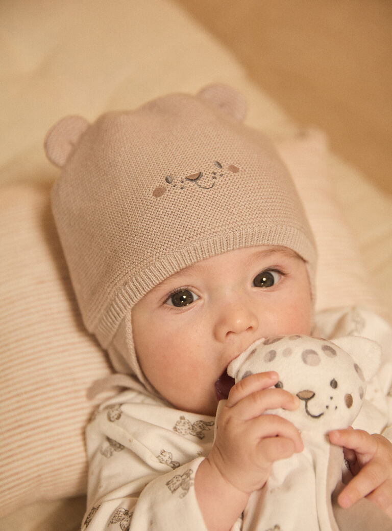 Beige HAT NORIG / 25H0AMO1CHAI814