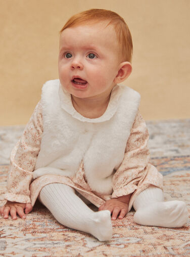 Acheter Bébé nouveau-né 40 cm. avec gants et écharpe rose - Juguetilandia