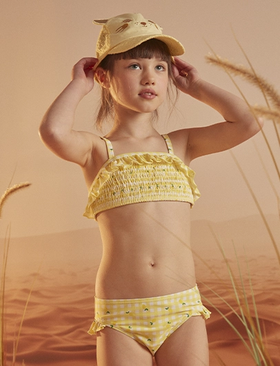 Ecru swimsuit set with lemon print